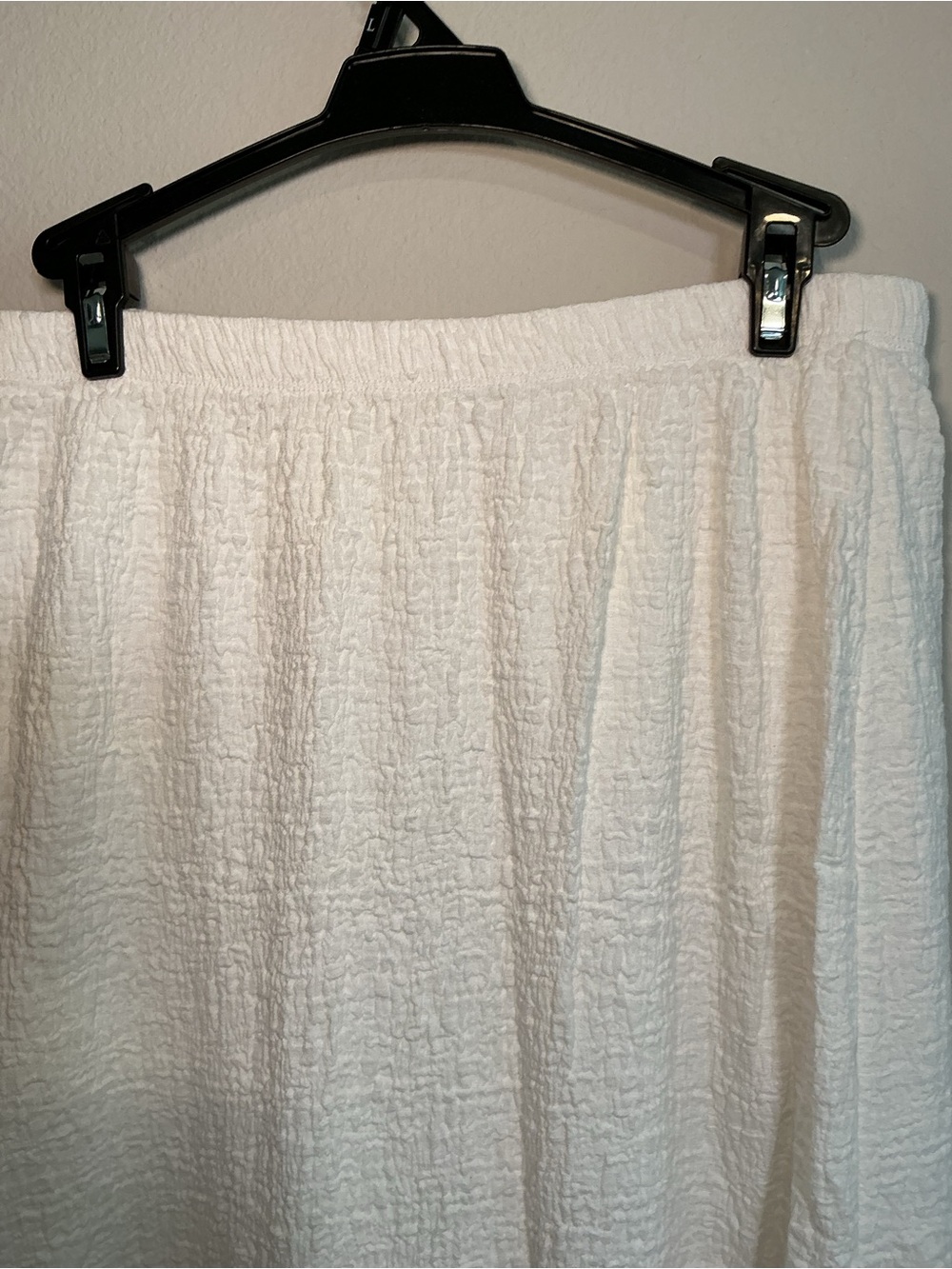 White Textured Maxi Skirt - Picture 8 of 11